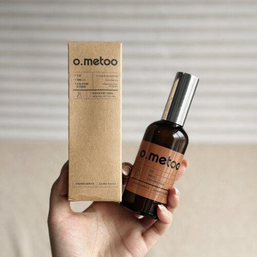 源109！魔女龙脑塑颜精华乳100ml 改善干燥暗黄
