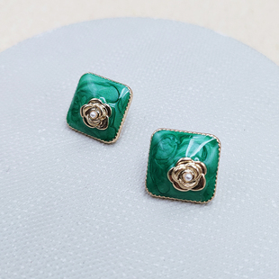 法式 优雅复古珐琅绿花朵耳钉气质彩绘耳环配饰女时髦百搭银针B673