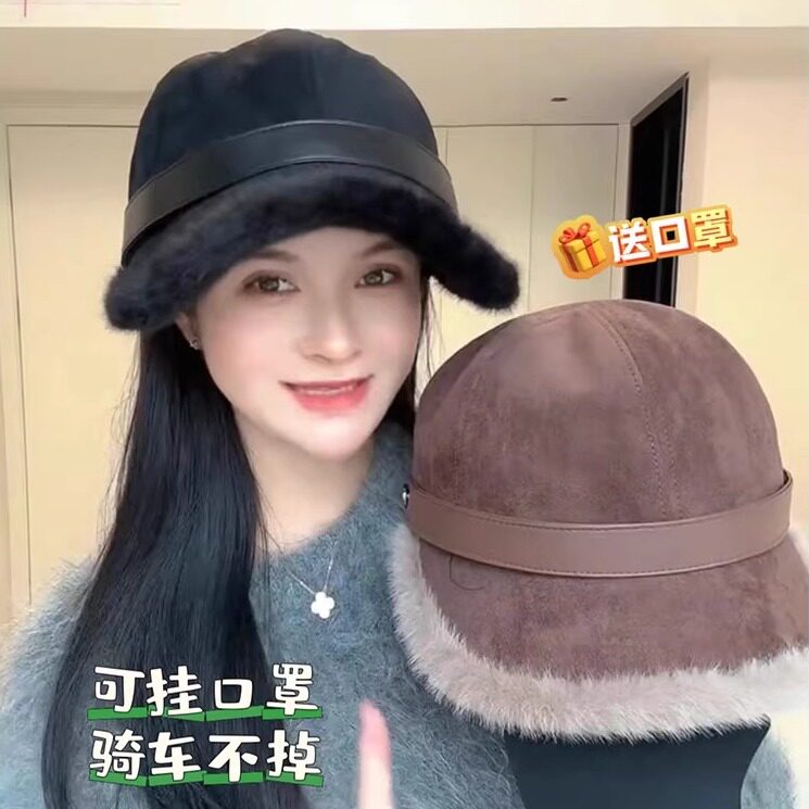 麂皮绒渔夫帽加绒护耳鸭舌帽女冬