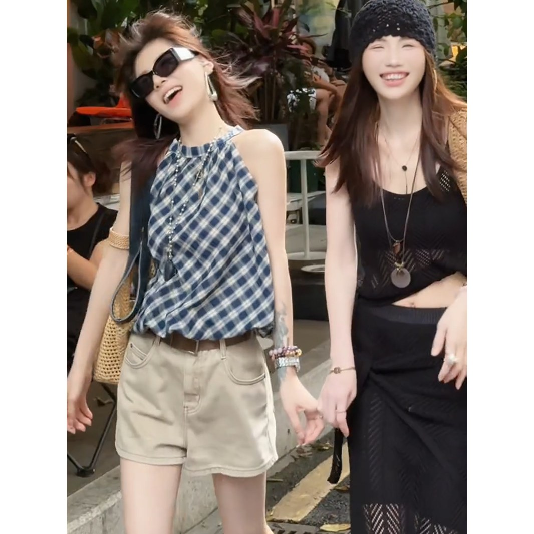 韩系蓝白格子蓬蓬挂脖圆领无袖上衣女夏季设计显瘦背心宽松短裤