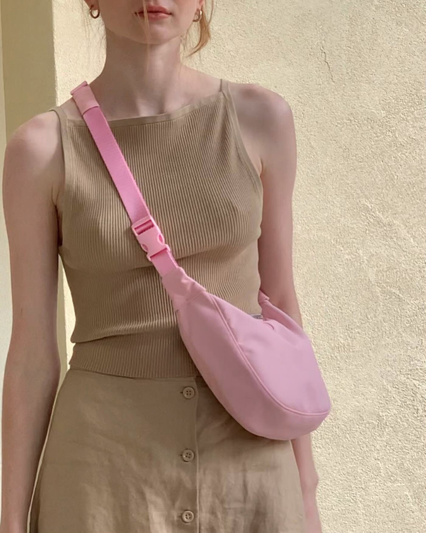 限量版minitmute纯色质感斜挎包马卡龙月牙单肩腑下包clo waist