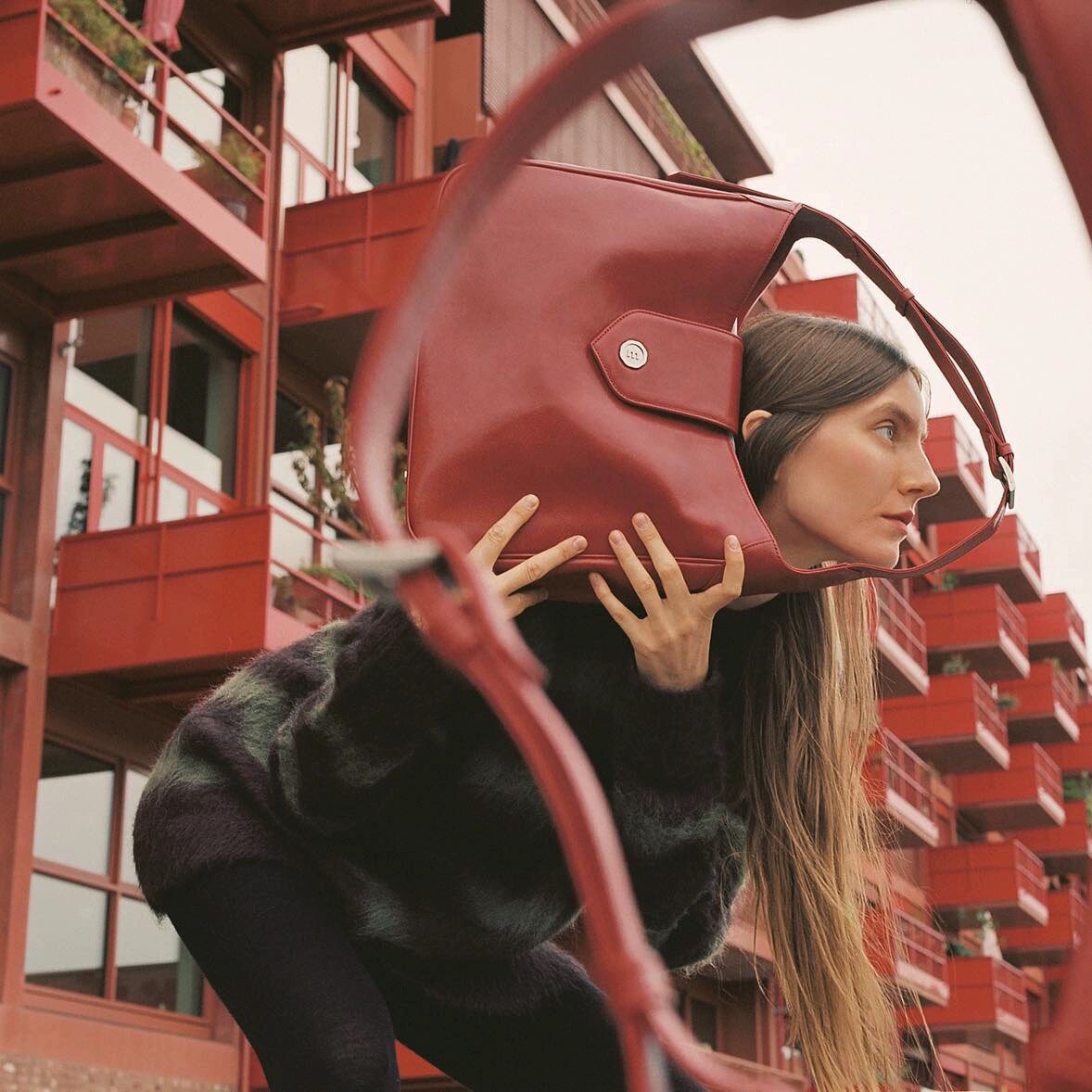 现货minitmute港风巴顿复古红色单肩包鱼子酱纹理斜挎包 韩国小众