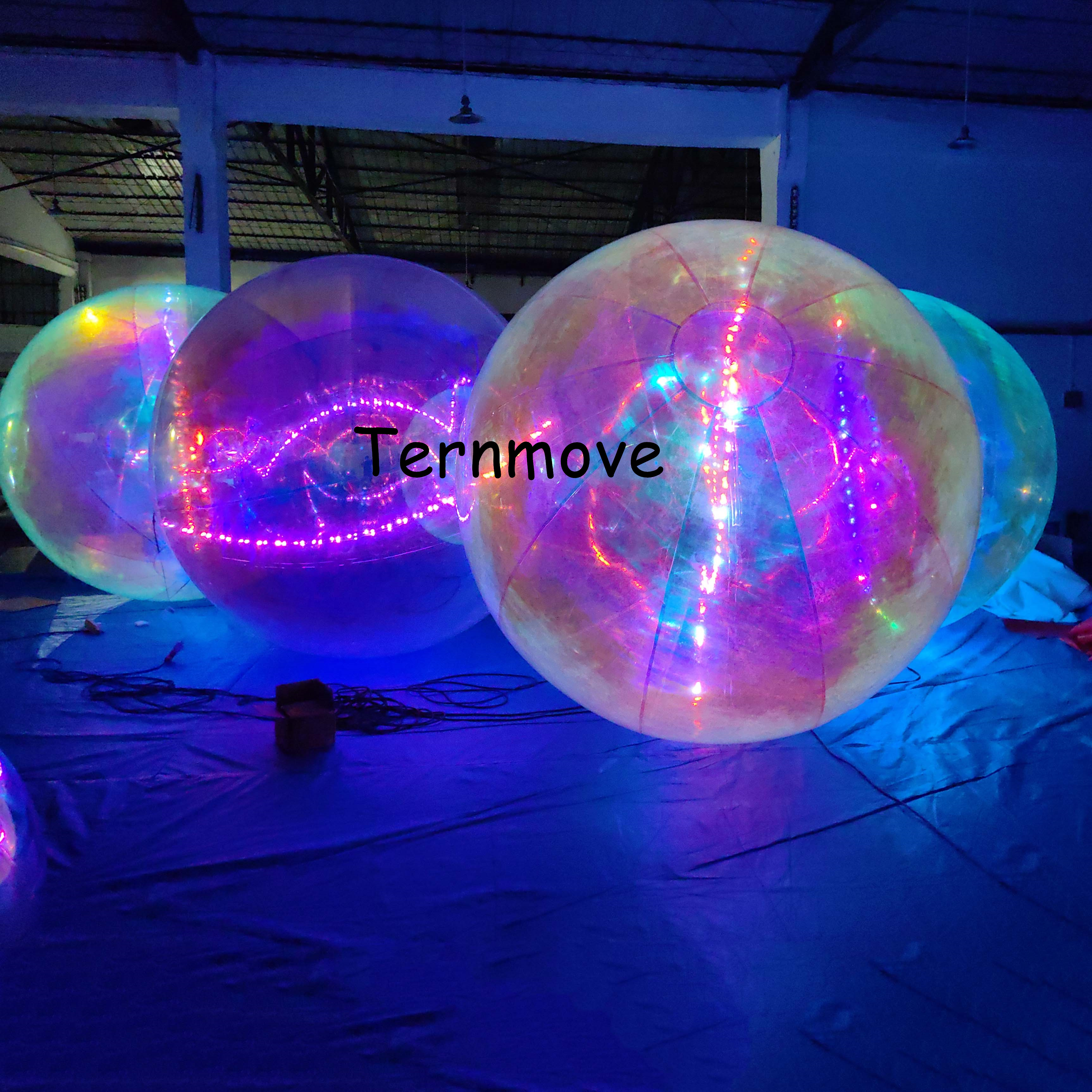 充气发光镜面球银色反光球商场美陈镭射炫彩球模型酒吧婚庆装饰