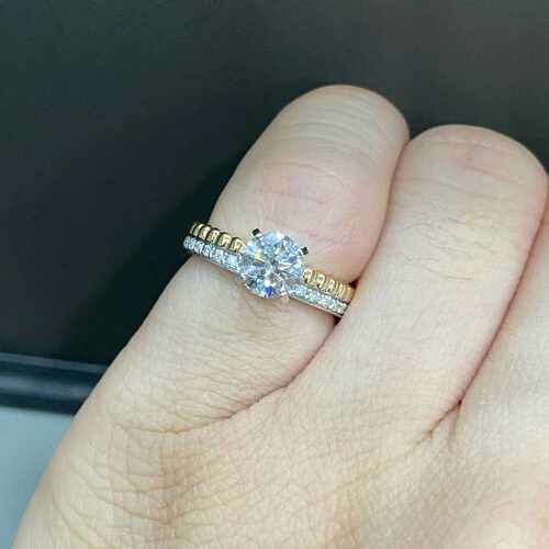 热卖1克拉圆形培育钻戒指分色戒臂欧美复古风合成钻女戒纯银