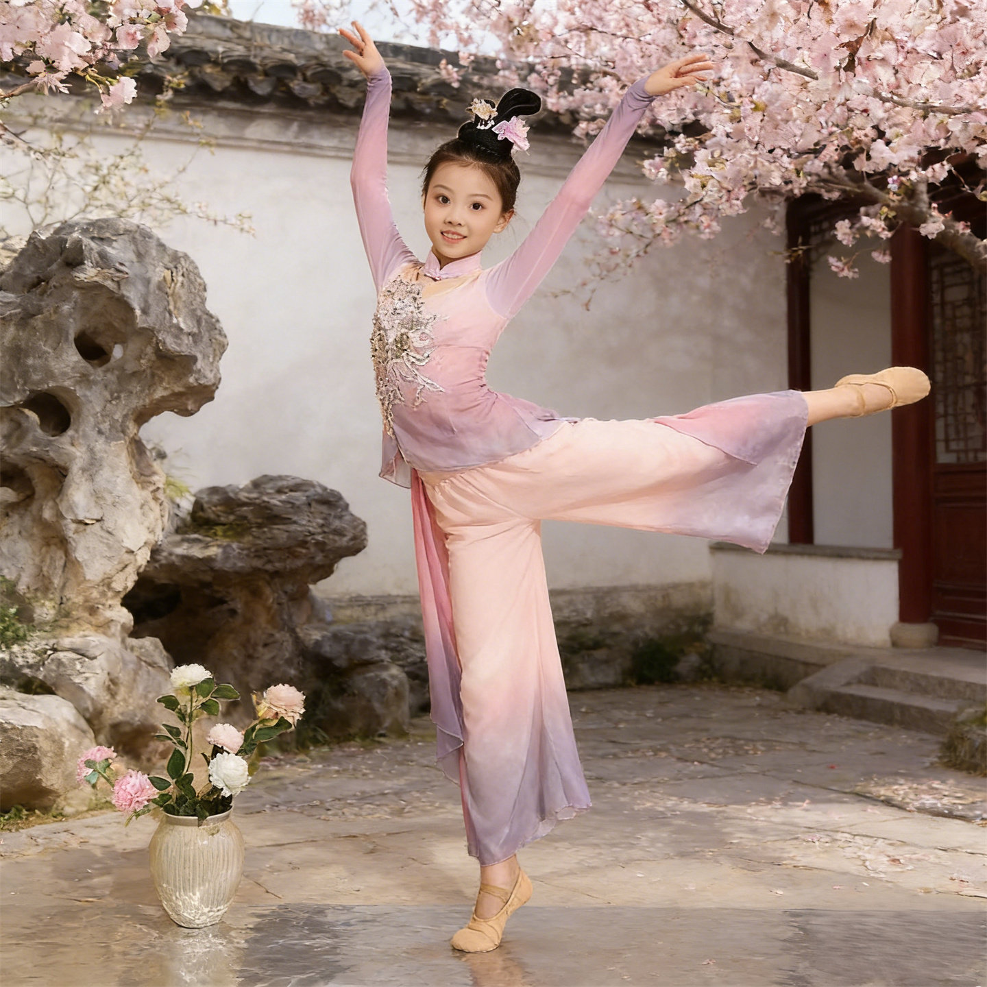 咏春神话立春蝴蝶泉边桃花笑小城谣儿童舞蹈演出服装女孩表演繁花