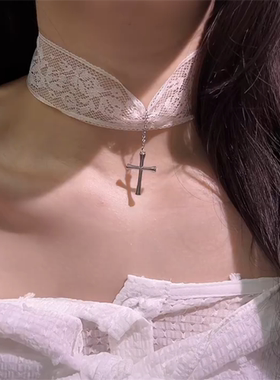 zoozmini白色蕾丝十字架甜酷项链女小众设计辣妹风choker百搭颈饰