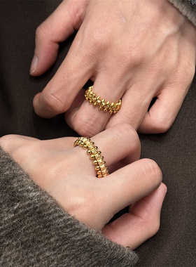 铆钉戒指女子弹头轻奢高级感夸张