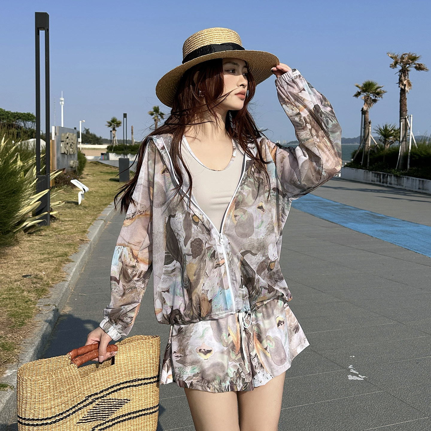 泳衣女款分体三件套长袖罩衫保守大码胖mm微胖女孩遮肉高级感温泉