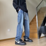蓝色