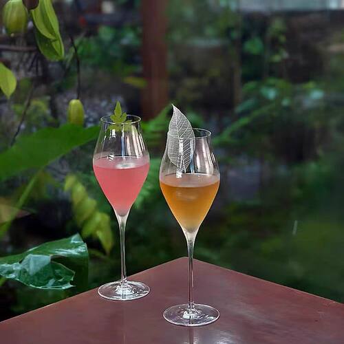 手工制优美线条高脚鸡尾酒杯香槟杯红酒起泡酒杯子调酒杯特调杯