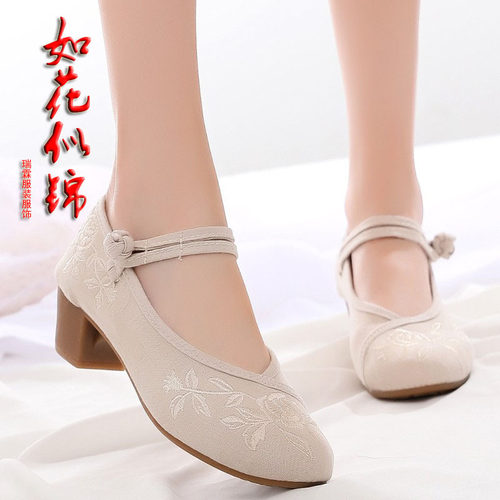 浅口粗跟单鞋女2019新款春季百搭汉服茶艺师高跟老北京绣花舞蹈鞋