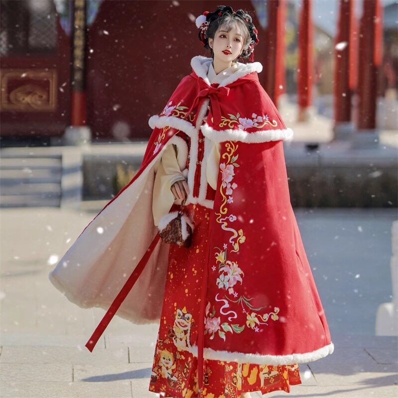 正品原创汉服女新款中国风冬季刺绣披风斗篷加绒加厚保暖红色披肩