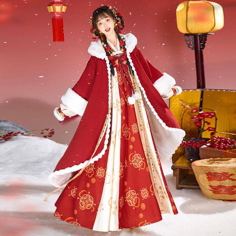 原创汉服斗篷女秋冬新年拜年服汉元素改良吊带裙改良唐制新款古装