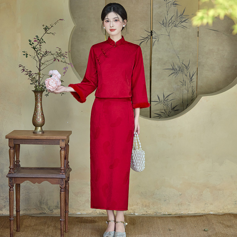 红色国风新中式冬季长袖旗袍外套马甲两件套装年轻款女复古秋冬装