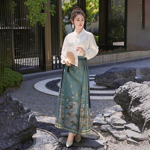 洛竹原创2026新款中国风马面裙织金仿妆花女日常汉服穿搭万里长城