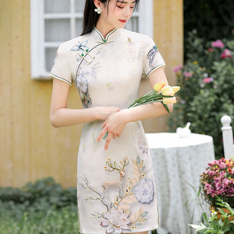 改良旗袍短款2026 新款春季时尚年轻款旗袍连衣裙日常修身短袖