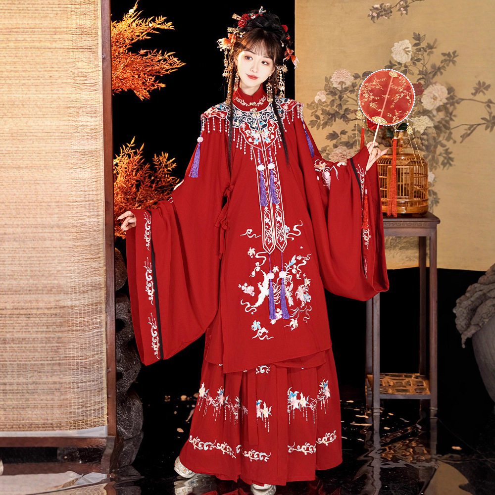 原创汉服女2026新款明制中国风长衫刺绣云肩花嫁红色古装婚服日常
