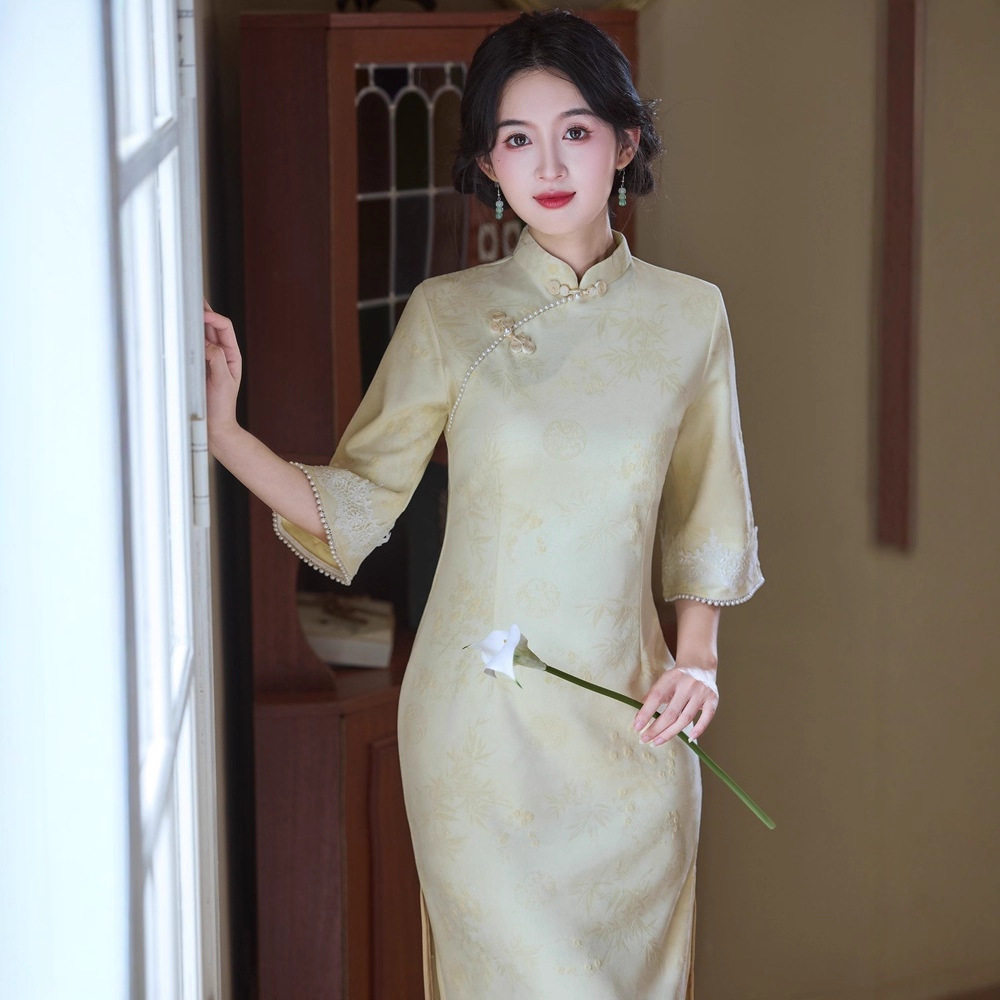 靓依铺黄色改良新中式倒大袖旗袍女2026秋季新款麂皮绒改良年轻