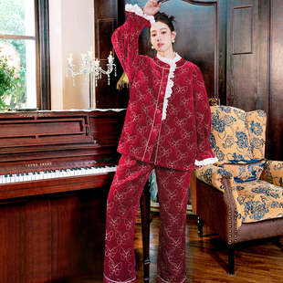 原创安哥拉红金线蝴蝶三层夹棉加厚睡衣家居服两件套宽松加绒套装