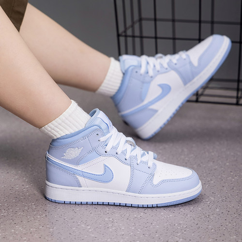 Nike/耐克Air Jordan 1 MID AJ1经典复古中帮百搭板鞋DQ8423-407