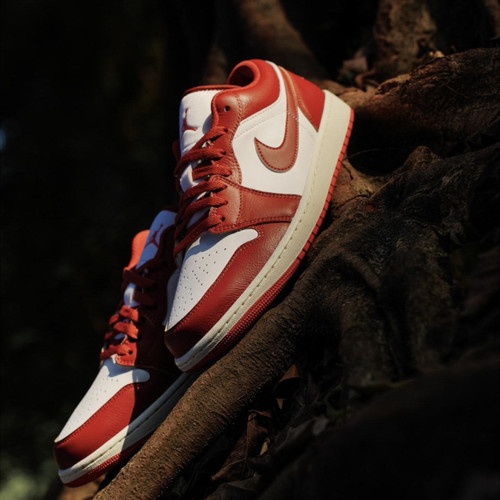 Nike耐克Air Jordan 1 Low AJ1复古做旧低帮篮球鞋553558-072