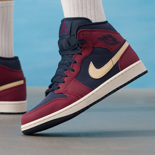 Nike/耐克Air Jordan 1 MID AJ1经典低帮百搭板鞋HV4091-102