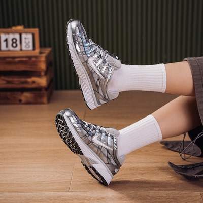 Nike耐克P-6000耐磨舒适缓震复古休闲运动鞋IO3496-001