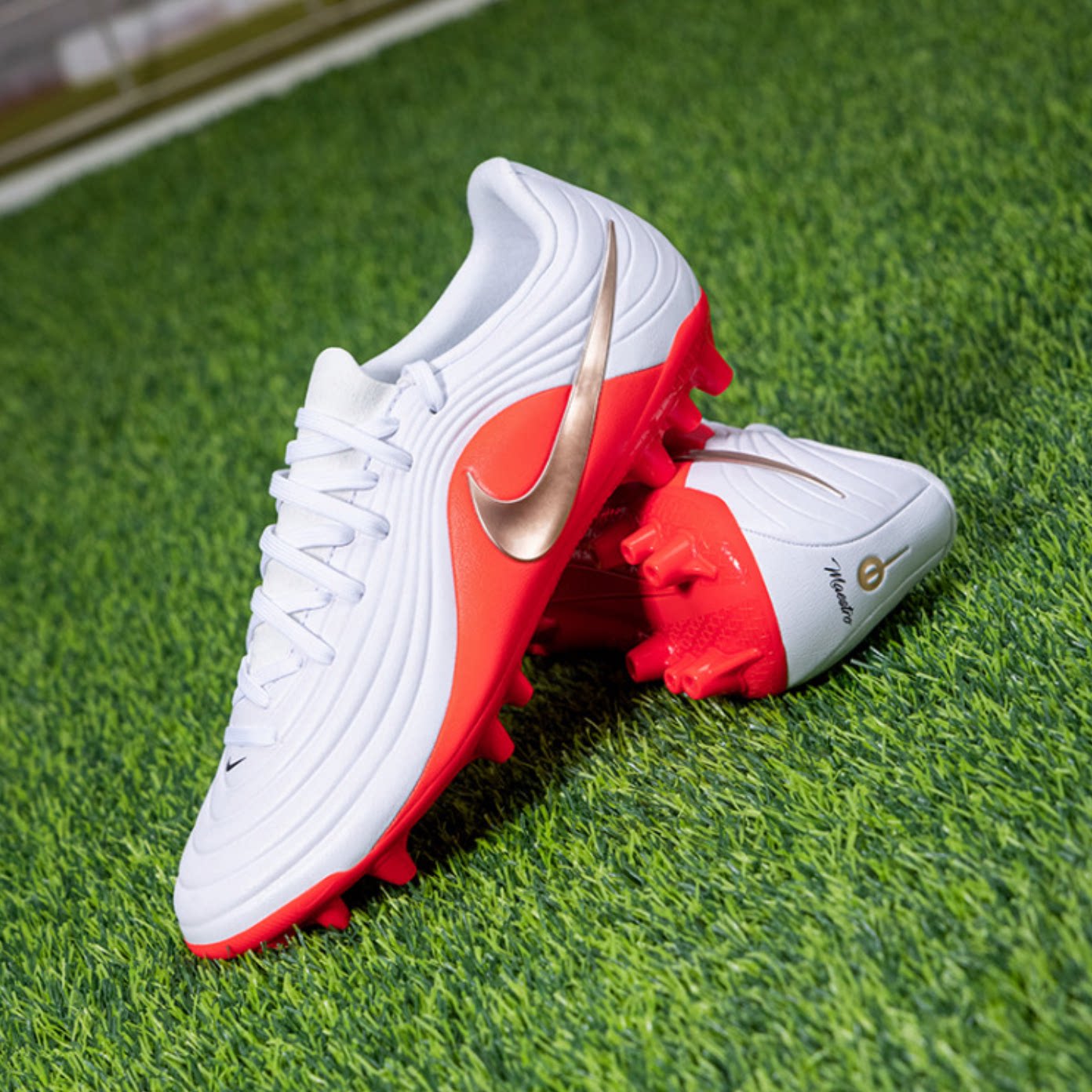 Nike/耐克Tiempo Maestro ACADEMY AG男子低帮训练运动足球鞋