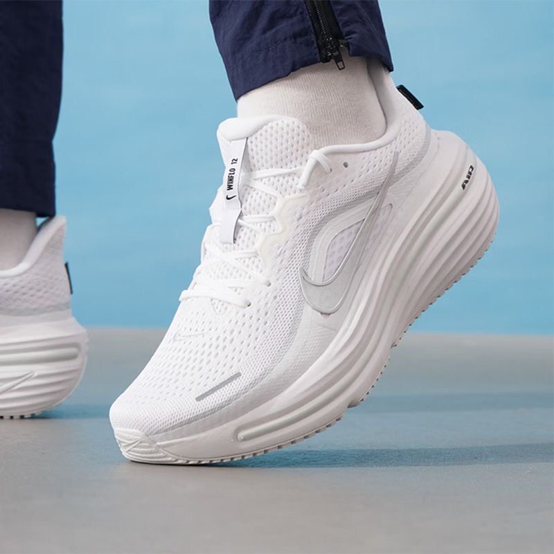 Nike厚底跑步鞋休闲鞋