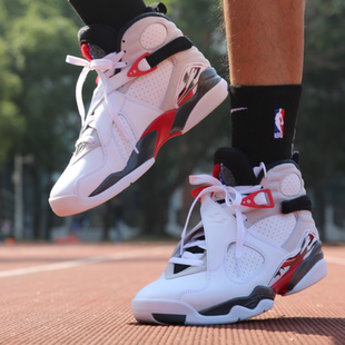 Nike/耐克Air Jordan 8 百搭高帮复古篮球鞋男款白红黑305381-100
