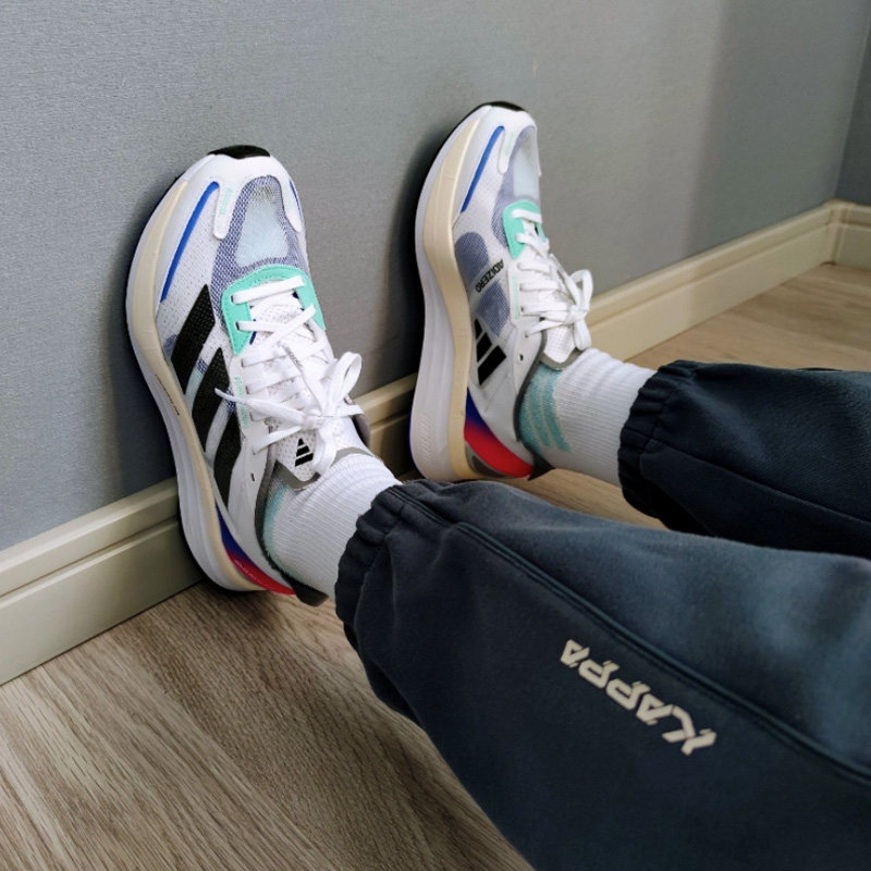 Adidas/阿迪达斯Boston11/Adizero adios 7 缓震轻质跑步鞋GX6647高性价比高么？