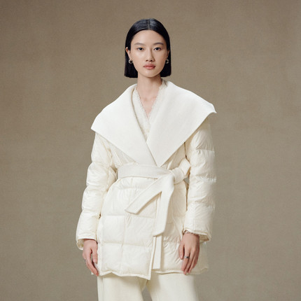 婉甸2025年冬季新品奶油白双面呢拼接羽绒服1244D09ZY2