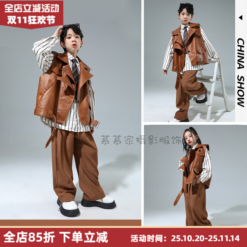 写真马甲三件套西装慕慕家杂志风