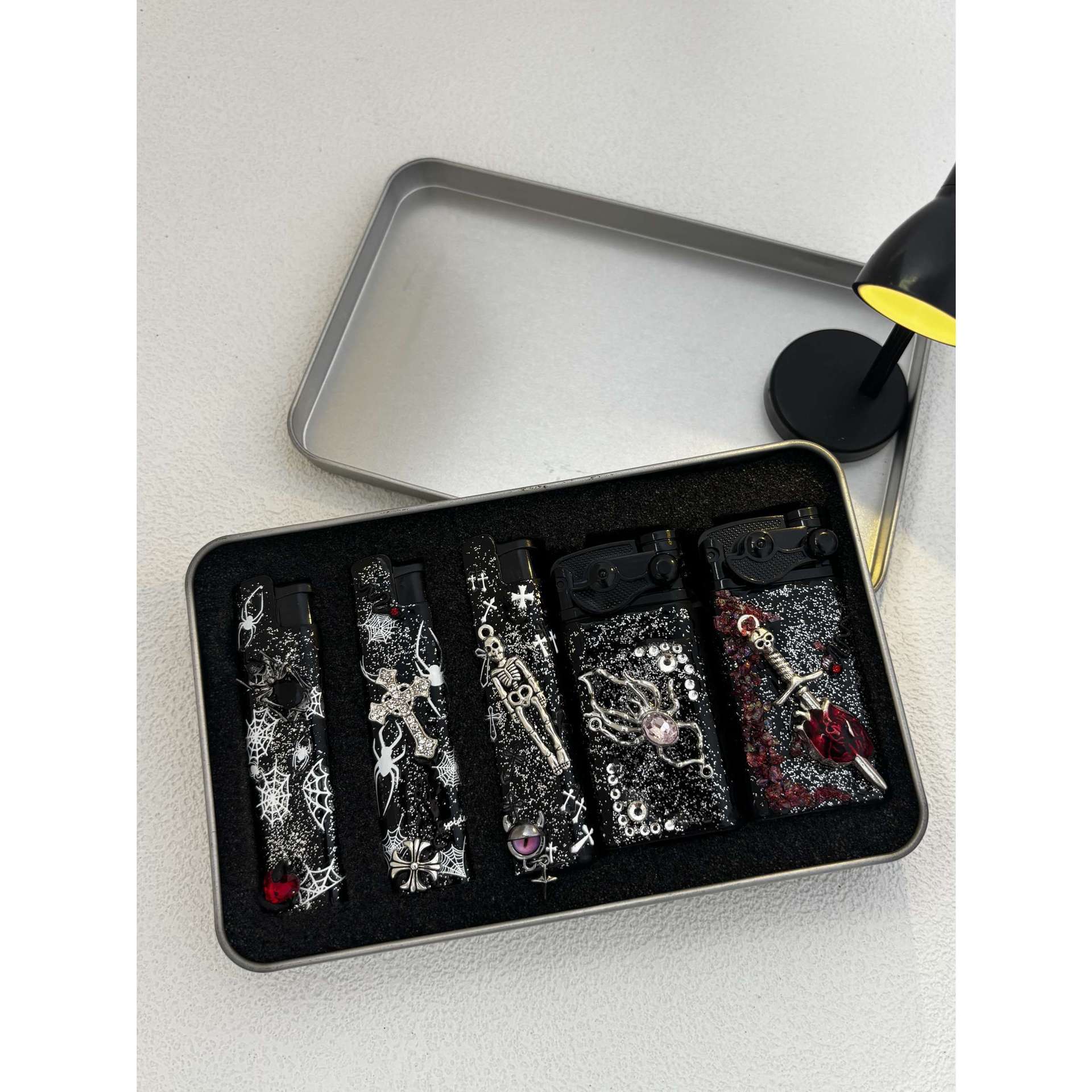 防风打火机磨砂质感轻奢配饰潮酷个性爆款打火机男友礼物闺蜜礼物