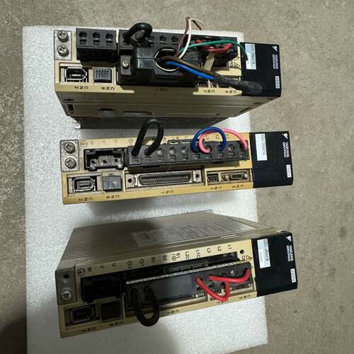 可维修安川SGDV-2R8A01B002000一台 SGDV-2R议价