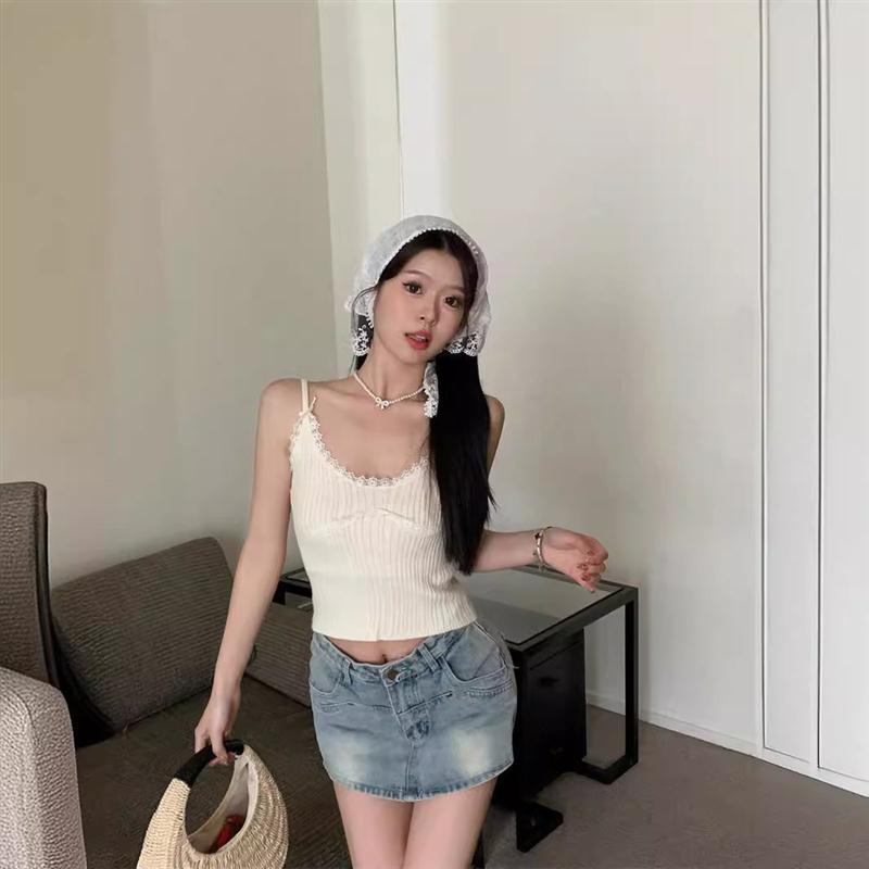 蕾丝拼接吊带背心2024夏季新款设计法式纯欲甜辣内搭短款上衣