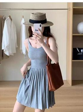 新款气质黑色针织吊带连衣裙女夏季修身显瘦小个子百褶裙子