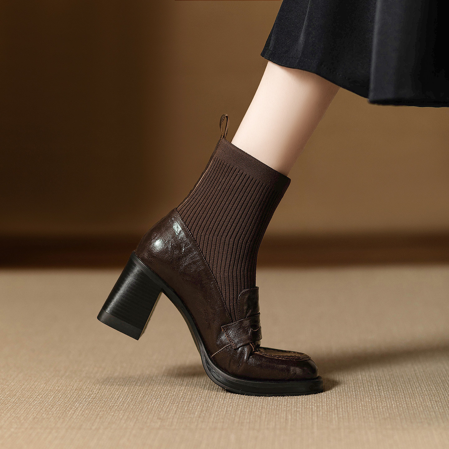 2025新款秋真皮针织拼接粗跟短靴女瘦瘦靴高跟马丁靴小个子厚底靴,女鞋,马丁靴,淘宝优惠券,粉丝福利购,淘宝优惠卷