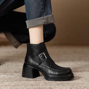 真皮厚底松糕女靴子2025年秋冬季新款高跟鞋马丁靴英伦风加绒短靴