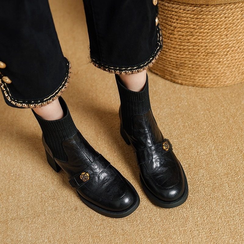 法式袜靴粗跟短靴女2025新款秋冬真皮马丁靴针织弹力英伦风瘦瘦靴