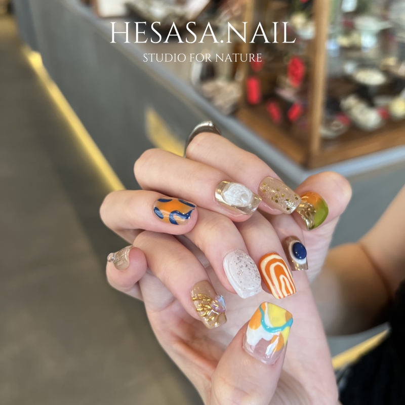 HESASA|高级感小众设计亮色系立体造型撞色城市短款纯手工穿戴甲