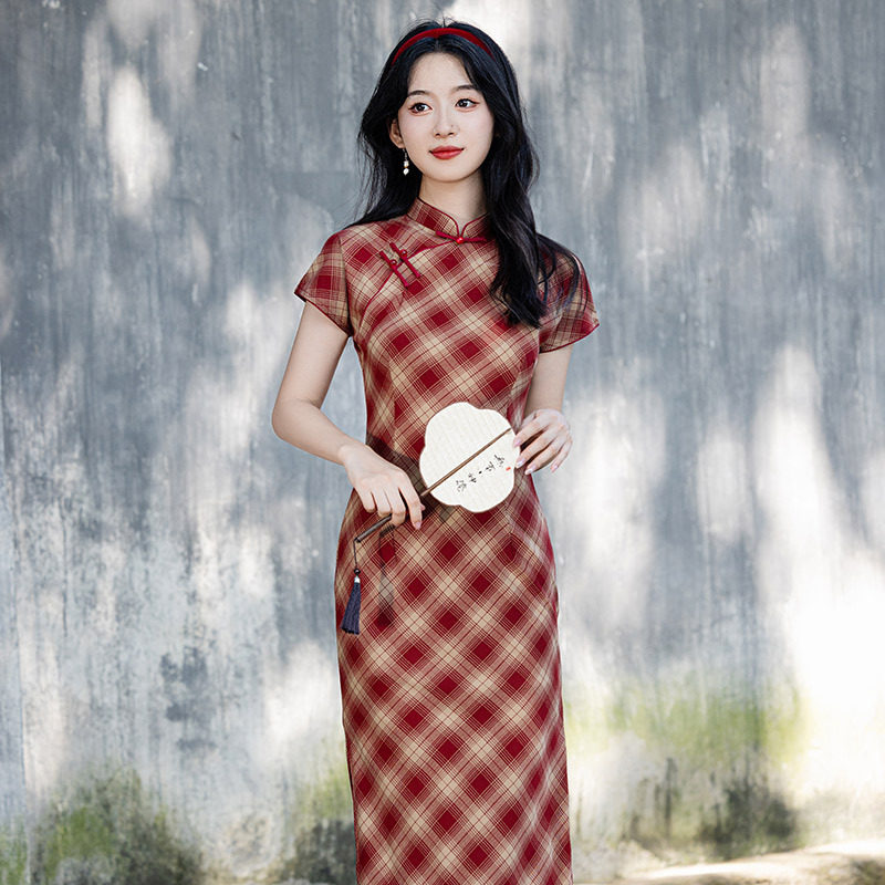 格子国风新中式长款改良旗袍2026新款年轻款女复古文艺民国风夏季