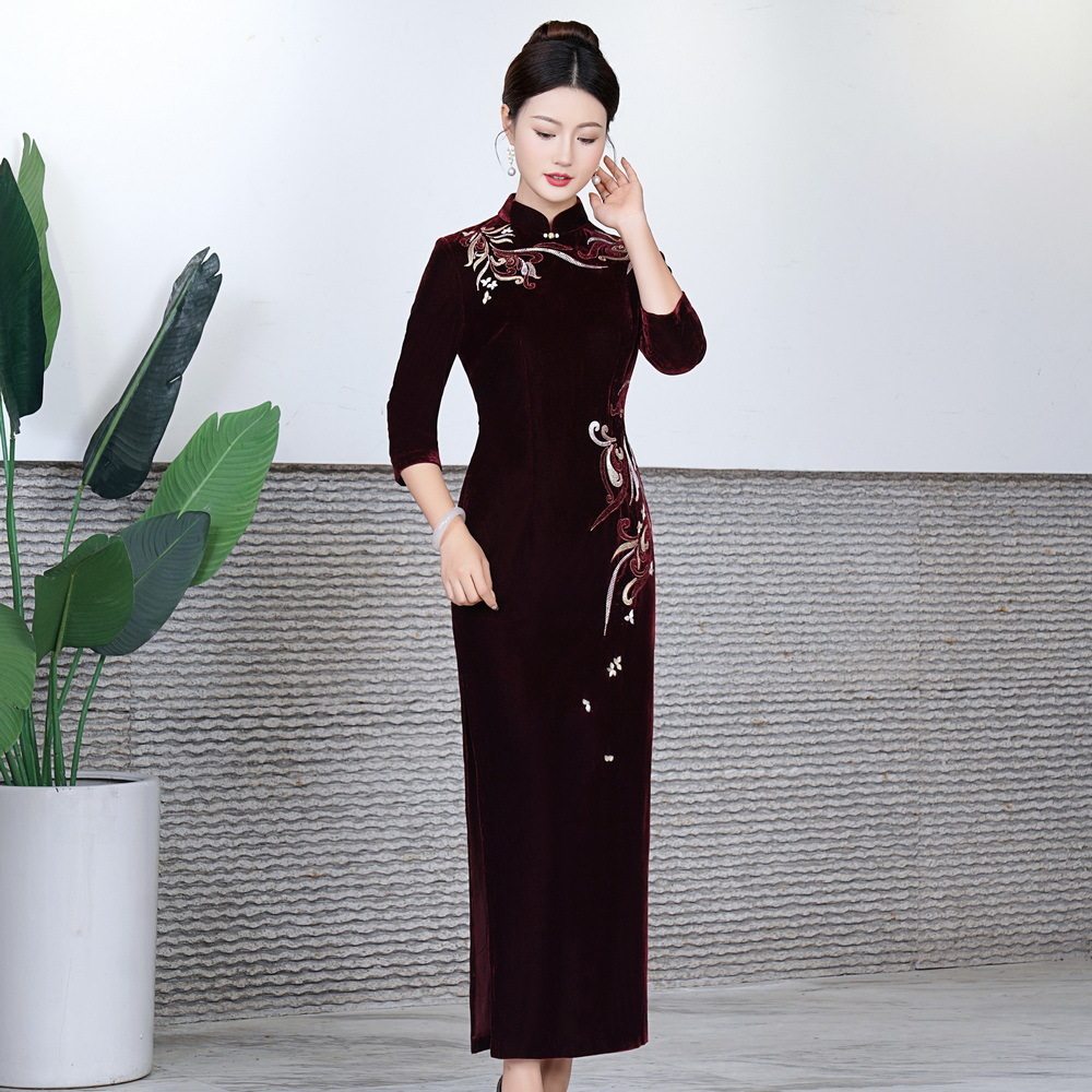 鸿韵绣2026新款改良丝绒旗袍新中式春秋女长款气质喜婆婆婚宴礼服