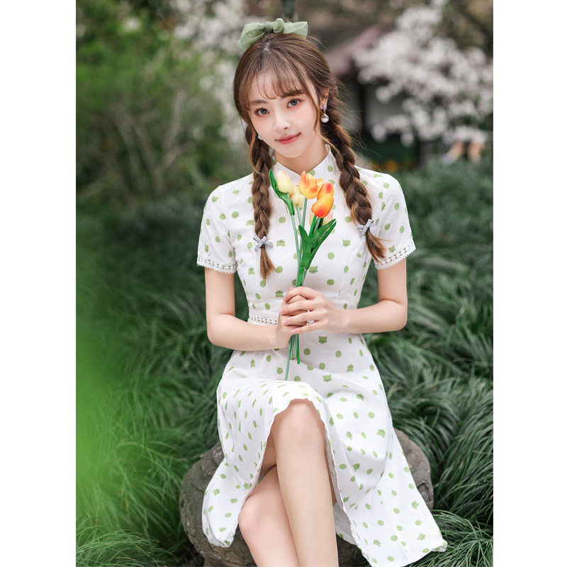 旗袍小清新连衣裙2026夏新款短袖立领收腰中长款少女改良版礼服