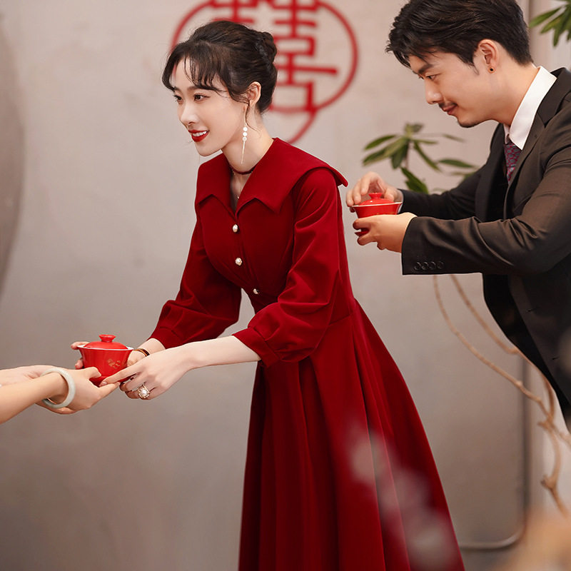 大码敬酒服新娘2026新春秋冬长袖酒红色结婚订婚礼服大翻领连衣裙