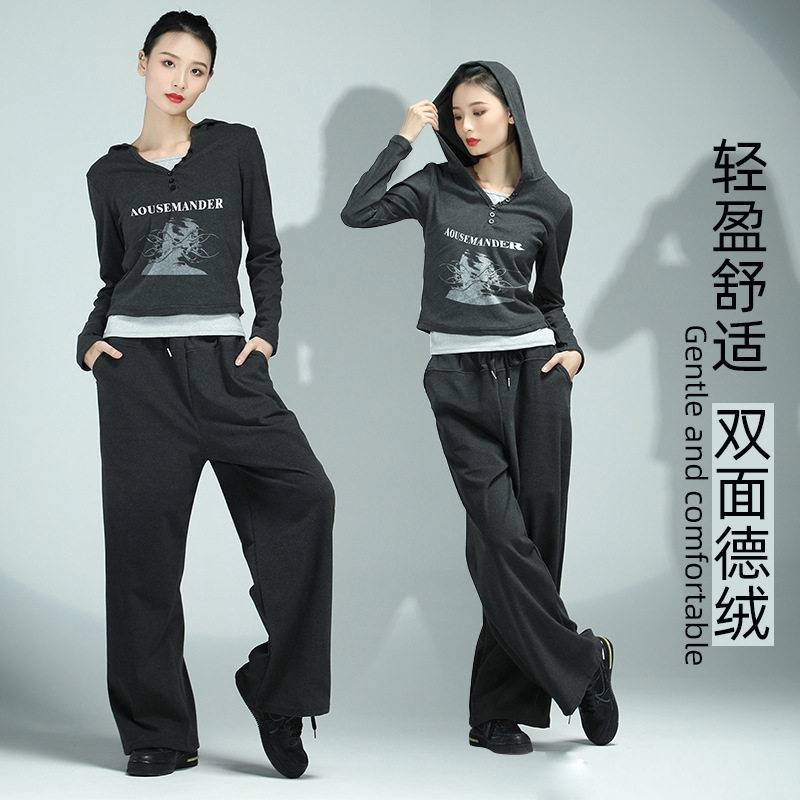 新款广场舞服装卫衣鬼步舞德绒休闲运动服三件套成人女修身舞蹈服
