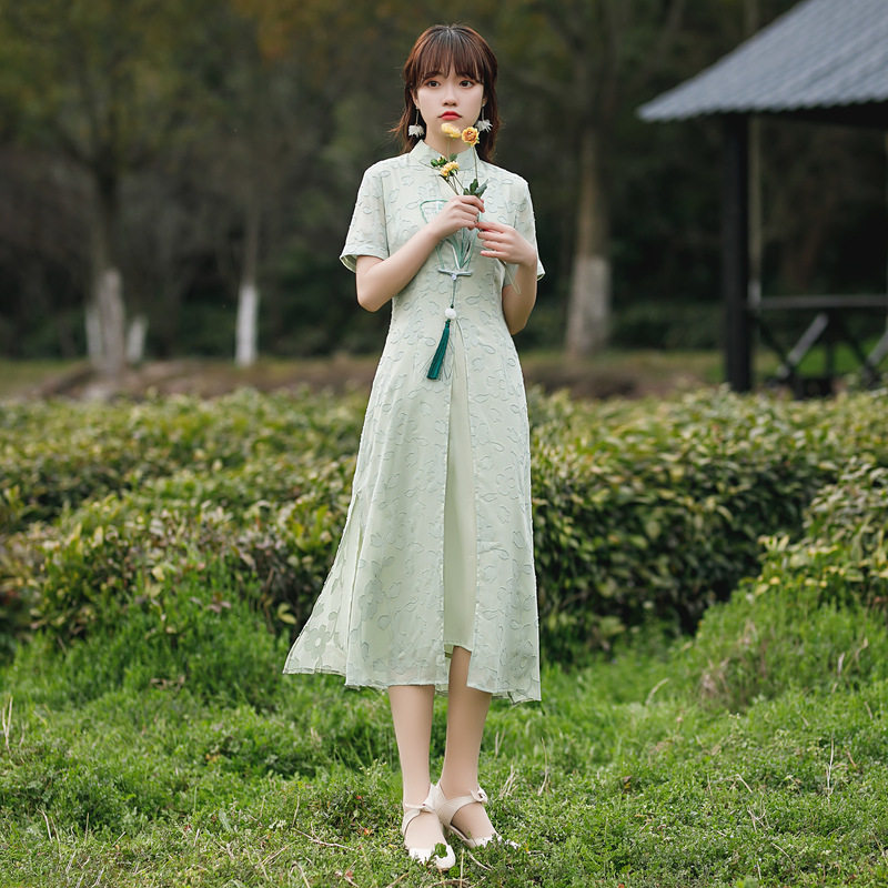 2026春夏新品田园少女风年轻款旗袍连衣裙中长款剪花改良女装年轻