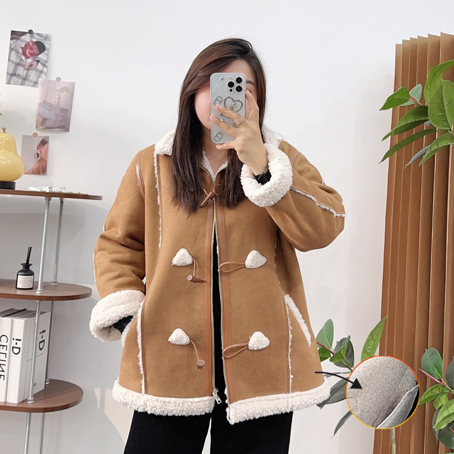 现货大码女装胖mm冬加厚保暖羊羔绒复古学院牛角扣遮肉连帽外套