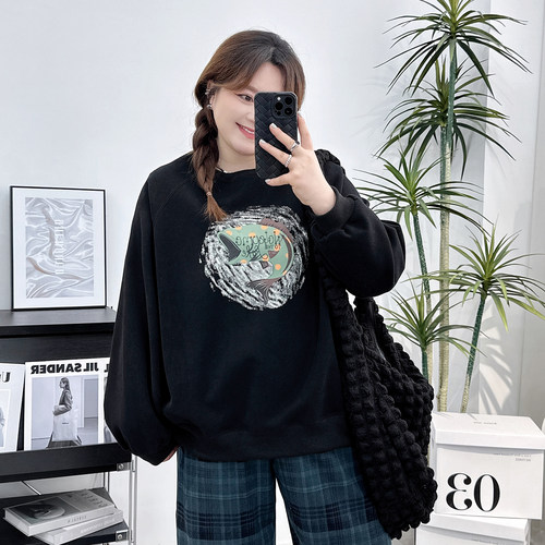 宛宛简约圆领印花卫衣