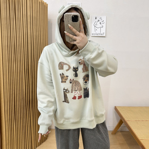 手绘印花俏皮连帽加绒卫衣